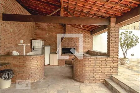 Apartamento à venda com 128m², 3 quartos e 2 vagas Apartamento à venda com 128m², 3 quartos e 2 vagasÁrea comum - Churrasqueira