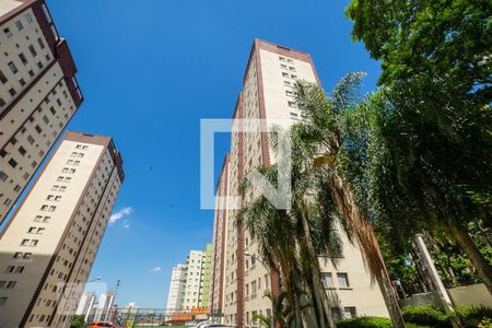 Apartamento para alugar com 58m², 2 quartos e 1 vaga Apartamento para alugar com 58m², 2 quartos e 1 vagaFachada