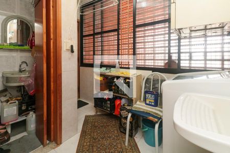 Apartamento para alugar com 141m², 3 quartos e 1 vaga Apartamento para alugar com 141m², 3 quartos e 1 vagaÁrea de serviço