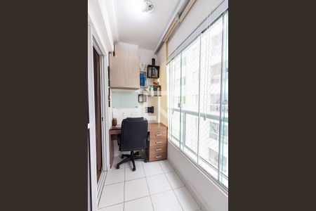 Apartamento para alugar com 56m², 2 quartos e 1 vagaVaranda e Área de Serviço 