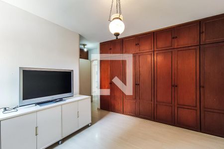 Apartamento à venda com 210m², 4 quartos e 3 vagasSuíte 2