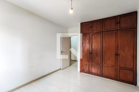 Apartamento à venda com 210m², 4 quartos e 3 vagasQuarto 2