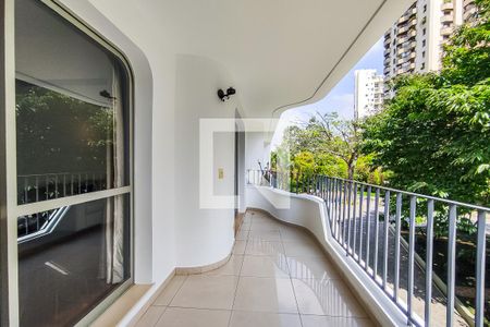 Varanda de apartamento à venda com 4 quartos, 210m² em Vila Suzana, São Paulo