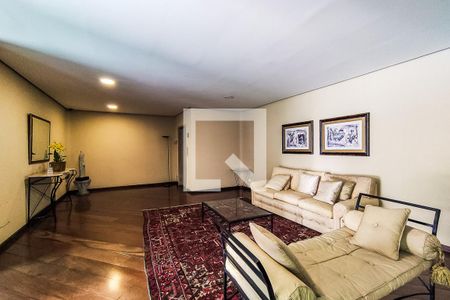 Apartamento à venda com 210m², 4 quartos e 3 vagasÁrea Comum - Hall Social