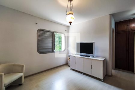 Apartamento à venda com 210m², 4 quartos e 3 vagasSuíte 2