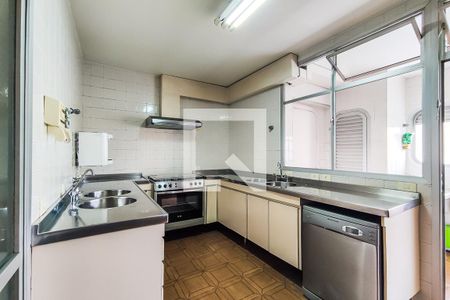 Apartamento à venda com 210m², 4 quartos e 3 vagasCozinha