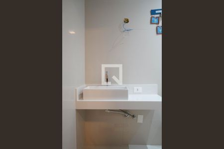 Casa à venda com 265m², 3 quartos e 3 vagasBanheiro da Suíte 2