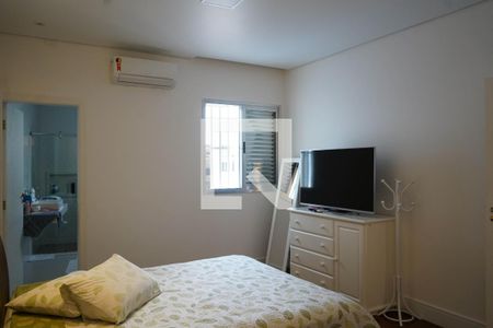 Casa à venda com 265m², 3 quartos e 3 vagasSuíte 1