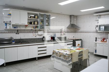 Casa à venda com 265m², 3 quartos e 3 vagasCozinha