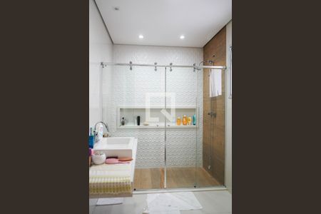 Casa à venda com 265m², 3 quartos e 3 vagasBanheiro da Suíte 1