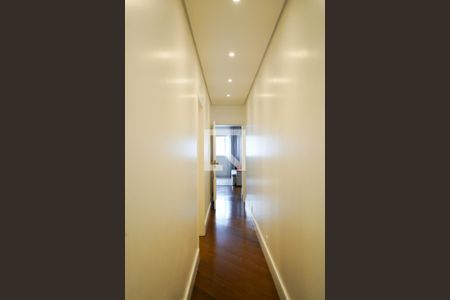 Casa à venda com 265m², 3 quartos e 3 vagasCorredor