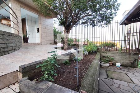 Casa à venda com 200m², 3 quartos e 2 vagas Casa à venda com 200m², 3 quartos e 2 vagasQuintal