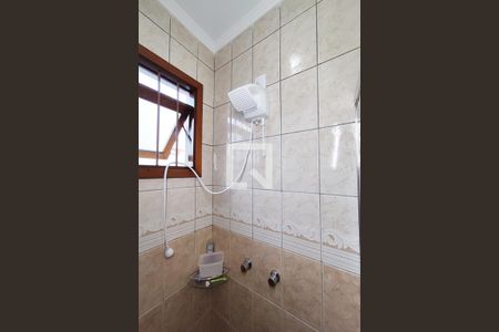 Casa à venda com 200m², 3 quartos e 2 vagas Casa à venda com 200m², 3 quartos e 2 vagasBanheiro 2