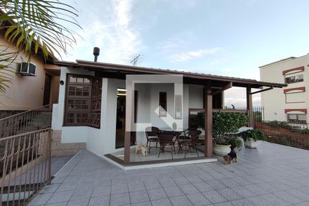 Casa à venda com 200m², 3 quartos e 2 vagas