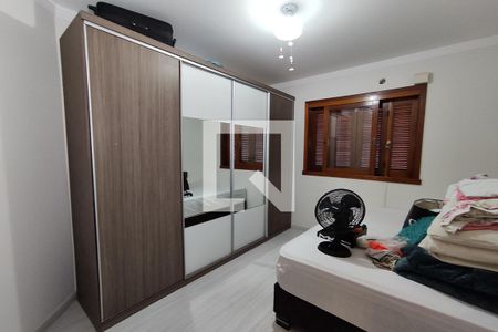 Casa à venda com 200m², 3 quartos e 2 vagas Casa à venda com 200m², 3 quartos e 2 vagasQuarto 1