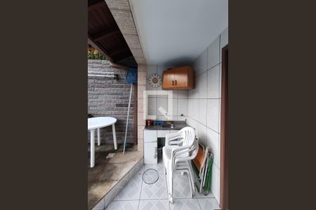 Casa à venda com 200m², 3 quartos e 2 vagas Casa à venda com 200m², 3 quartos e 2 vagasEspaço Gourmet da piscina