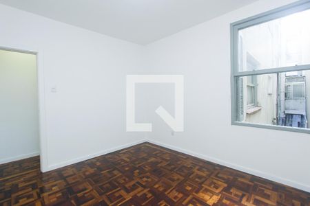 QUARTO 1 de apartamento para alugar com 2 quartos, 77m² em Petrópolis, Porto Alegre
