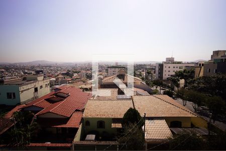Vista da Sala de apartamento para alugar com 3 quartos, 197m² em Heliópolis, Belo Horizonte