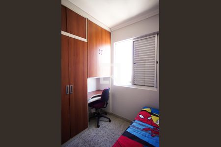 Quarto 3 de apartamento à venda com 3 quartos, 197m² em Heliópolis, Belo Horizonte