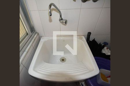Apartamento para alugar com 66m², 2 quartos e 1 vaga Apartamento para alugar com 66m², 2 quartos e 1 vagaCozinha e Área de Serviço