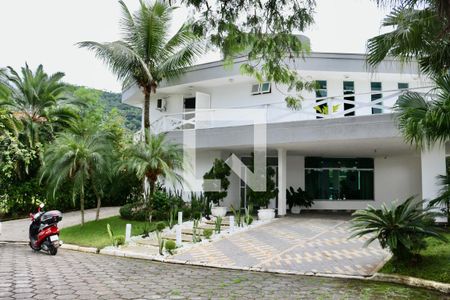 Casa de condomínio para alugar com 500m², 5 quartos e 6 vagasFachada