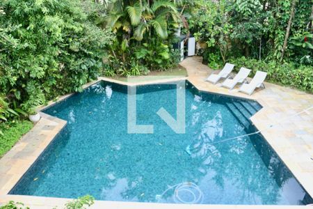 Casa de condomínio para alugar com 500m², 5 quartos e 6 vagasVista