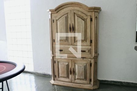 Sala de casa de condomínio para alugar com 5 quartos, 500m² em Enseada, Guarujá