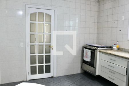 Casa de condomínio para alugar com 500m², 5 quartos e 6 vagasCozinha