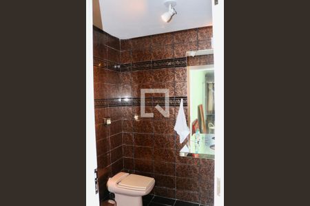 Casa de condomínio para alugar com 500m², 5 quartos e 6 vagasLavabo