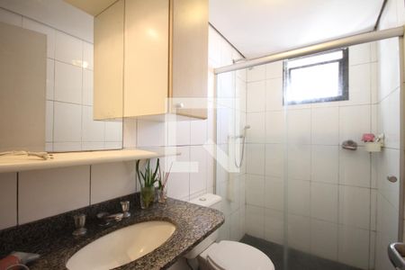 Apartamento à venda com 128m², 3 quartos e 2 vagasBanheiro Quarto 3