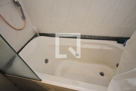 Apartamento à venda com 128m², 3 quartos e 2 vagasBanheiro