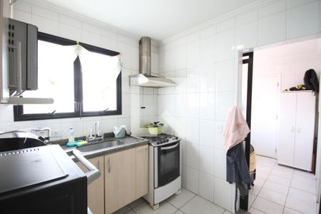 Apartamento à venda com 128m², 3 quartos e 2 vagasCozinha