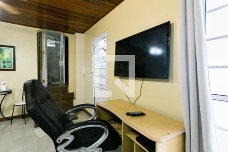 Sala - Mesa e Cadeira de Escritório de casa de condomínio para alugar com 2 quartos, 110m² em Jardim Jaú (zona Leste), São Paulo