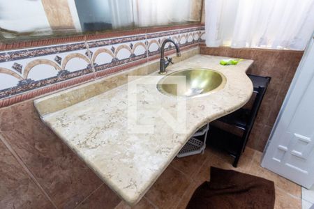 Casa para alugar com 55m², 1 quarto e sem vaga Casa para alugar com 55m², 1 quarto e sem vagaBanheiro