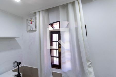 Casa para alugar com 55m², 1 quarto e sem vaga Casa para alugar com 55m², 1 quarto e sem vagaQuarto