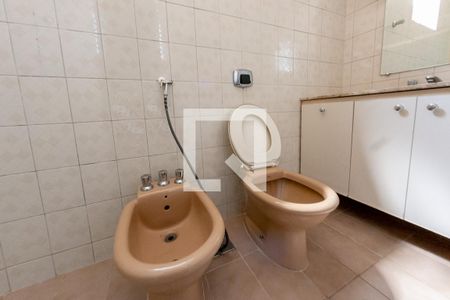 Apartamento à venda com 144m², 4 quartos e 3 vagasBanheiro da Suíte