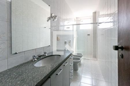 Apartamento à venda com 144m², 4 quartos e 3 vagasBanheiro Social