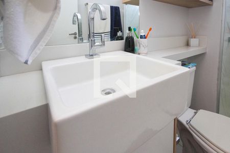 Apartamento à venda com 54m², 2 quartos e 1 vaga Apartamento à venda com 54m², 2 quartos e 1 vagaBanheiro da Suite