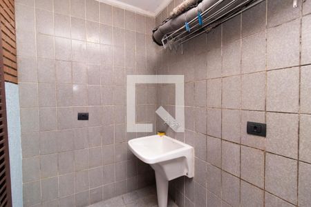 Casa à venda com 387m², 4 quartos e 4 vagasQuarto Serviço