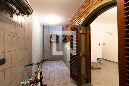 Casa à venda com 387m², 4 quartos e 4 vagasQuarto Serviço