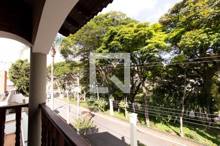 Casa à venda com 387m², 4 quartos e 4 vagasVaranda Quarto 4 - Suíte