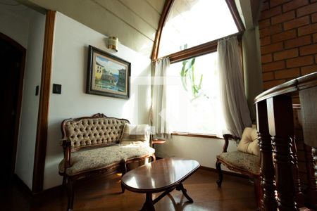 Casa à venda com 387m², 4 quartos e 4 vagasAntessala