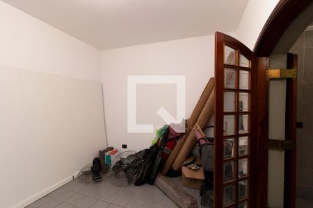 Casa à venda com 387m², 4 quartos e 4 vagasQuarto Serviço