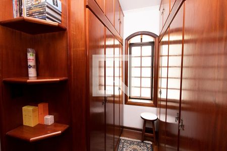 Casa à venda com 387m², 4 quartos e 4 vagasCloset Quarto 4 - Suíte