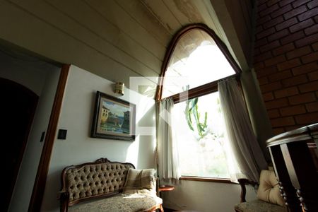 Casa à venda com 387m², 4 quartos e 4 vagasAntessala