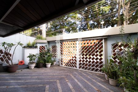 Casa à venda com 387m², 4 quartos e 4 vagasGaragem