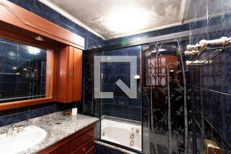 Casa à venda com 387m², 4 quartos e 4 vagasBanheiro 1