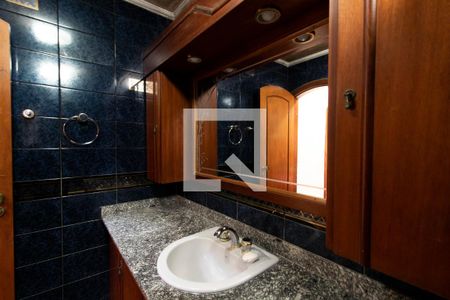 Casa à venda com 387m², 4 quartos e 4 vagasBanheiro 1