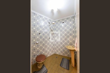 Casa para alugar com 220m², 3 quartos e 5 vagas Casa para alugar com 220m², 3 quartos e 5 vagasBanheiro de Serviço