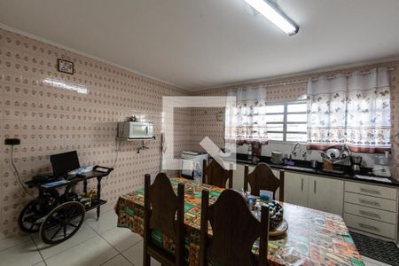 Casa para alugar com 220m², 3 quartos e 5 vagas Casa para alugar com 220m², 3 quartos e 5 vagasCozinha